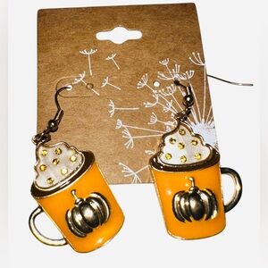 NWT Pumpkin Spice Seasonal Mug Earrings. Adorable for Fall and Thanksgiving
